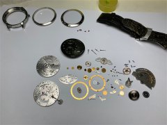 爱彼表蒙有划痕处理方法